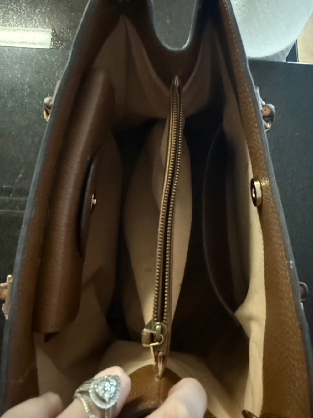 Gucci Brown Leather Tote with Bamboo Handles - Picture 4 of 5